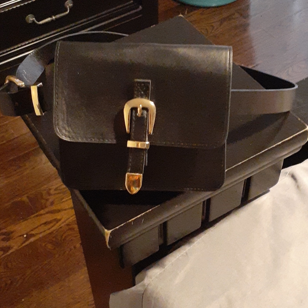 A belt pouch